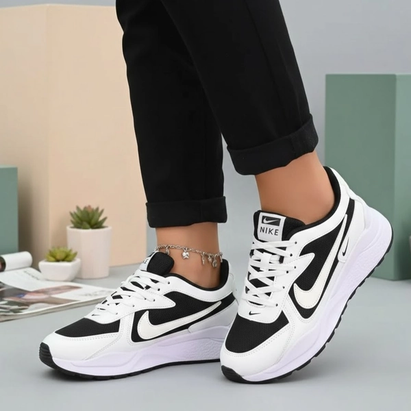 کفش اسپرت نایک لژدار دیاکو پدیده